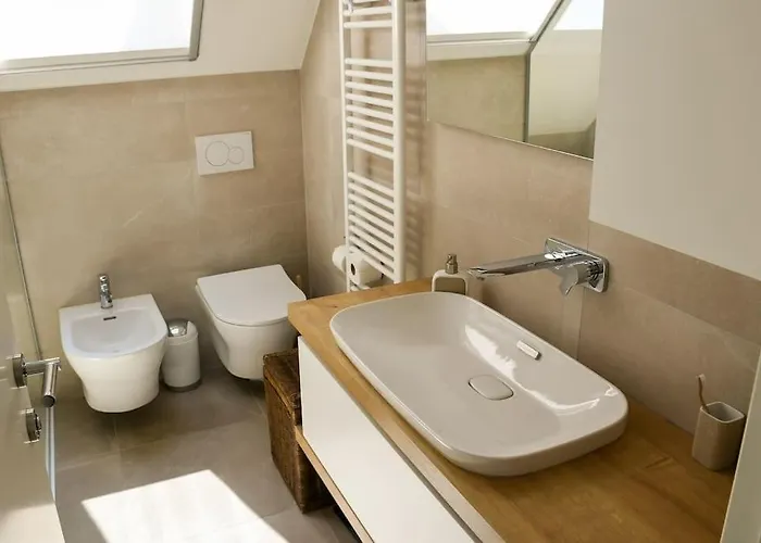 Apartma Stairway To *